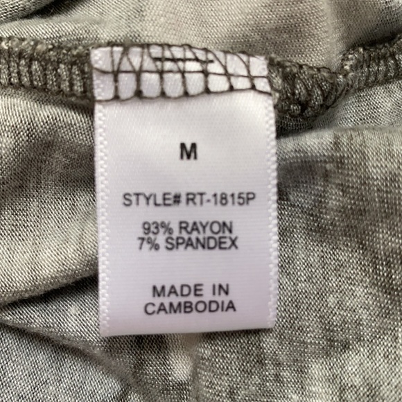 Zenana Premium V-neck Tee 💗 Camouflage - Picture 11 of 11